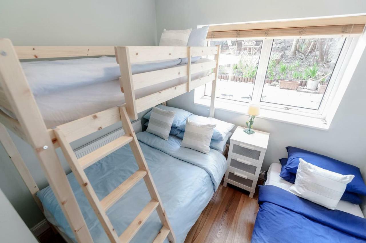 3 Bedroom Garden Flat - Central Location Londra Exterior foto